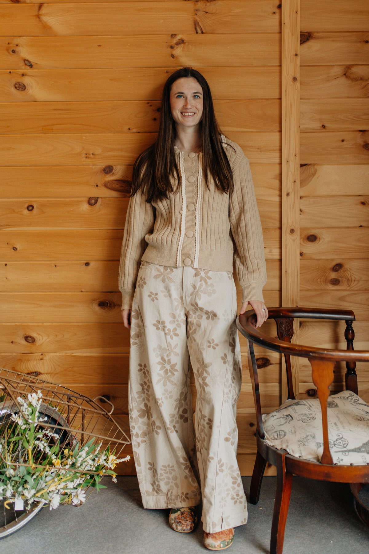 Floral Wide-Barrel Leg Pant