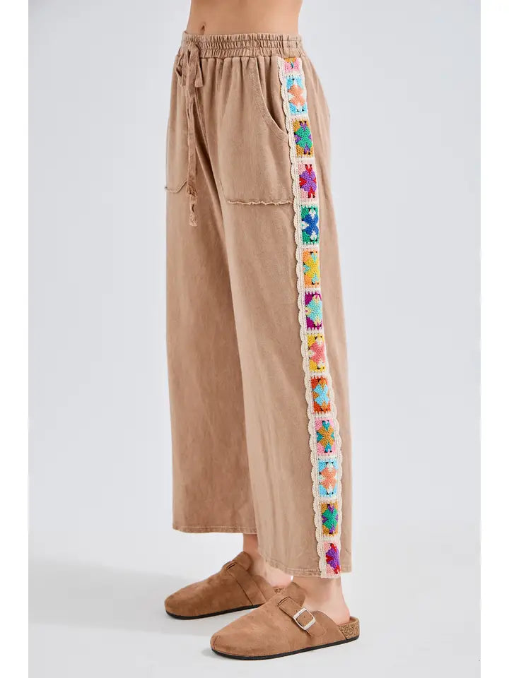 Latte Crochet Side Pant