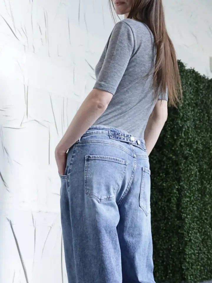 Adjustable Waistband Relaxed Barrel Fit Jeans