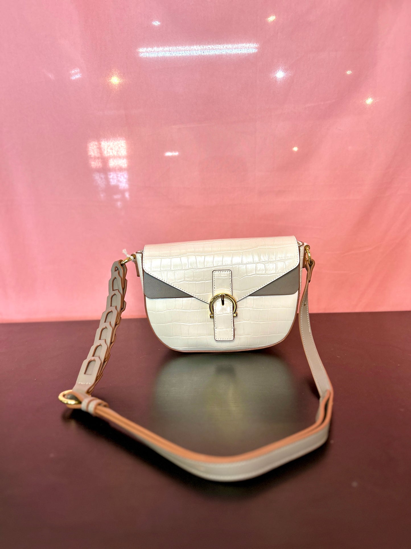 Classy White, Grey, and Gold Textured Purse