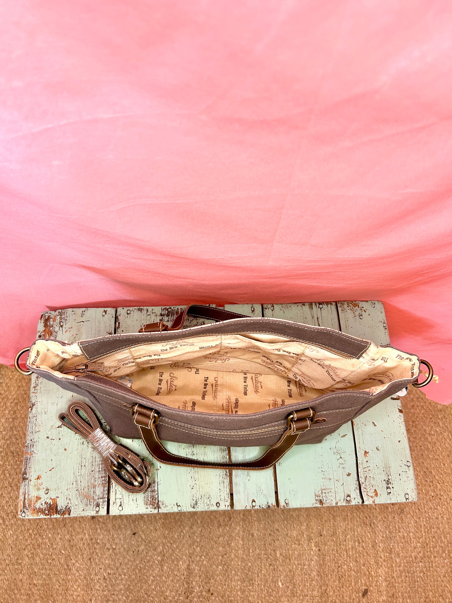 Black Leaf Canvas Purse