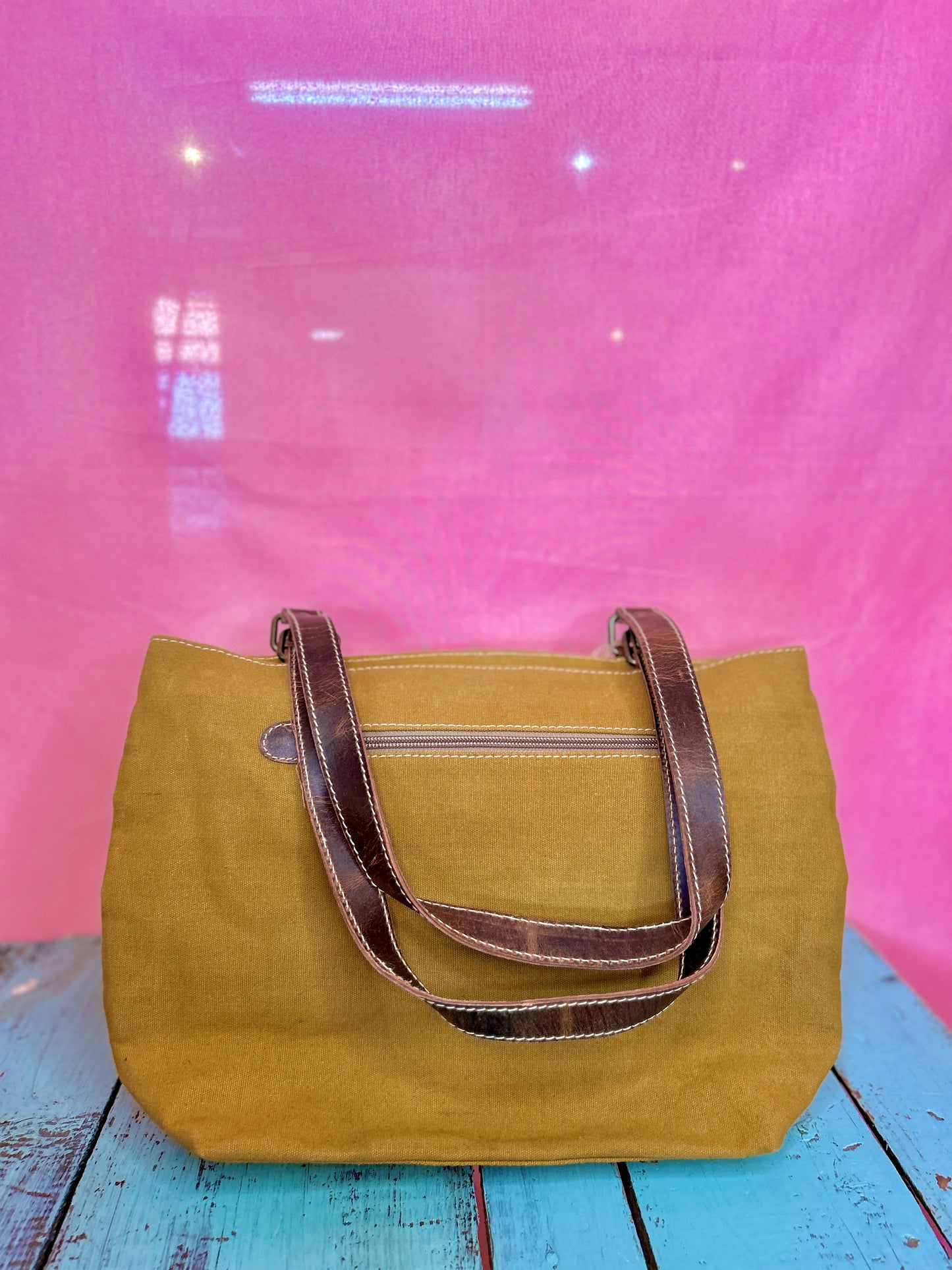 Tan Lined Pocket Purse
