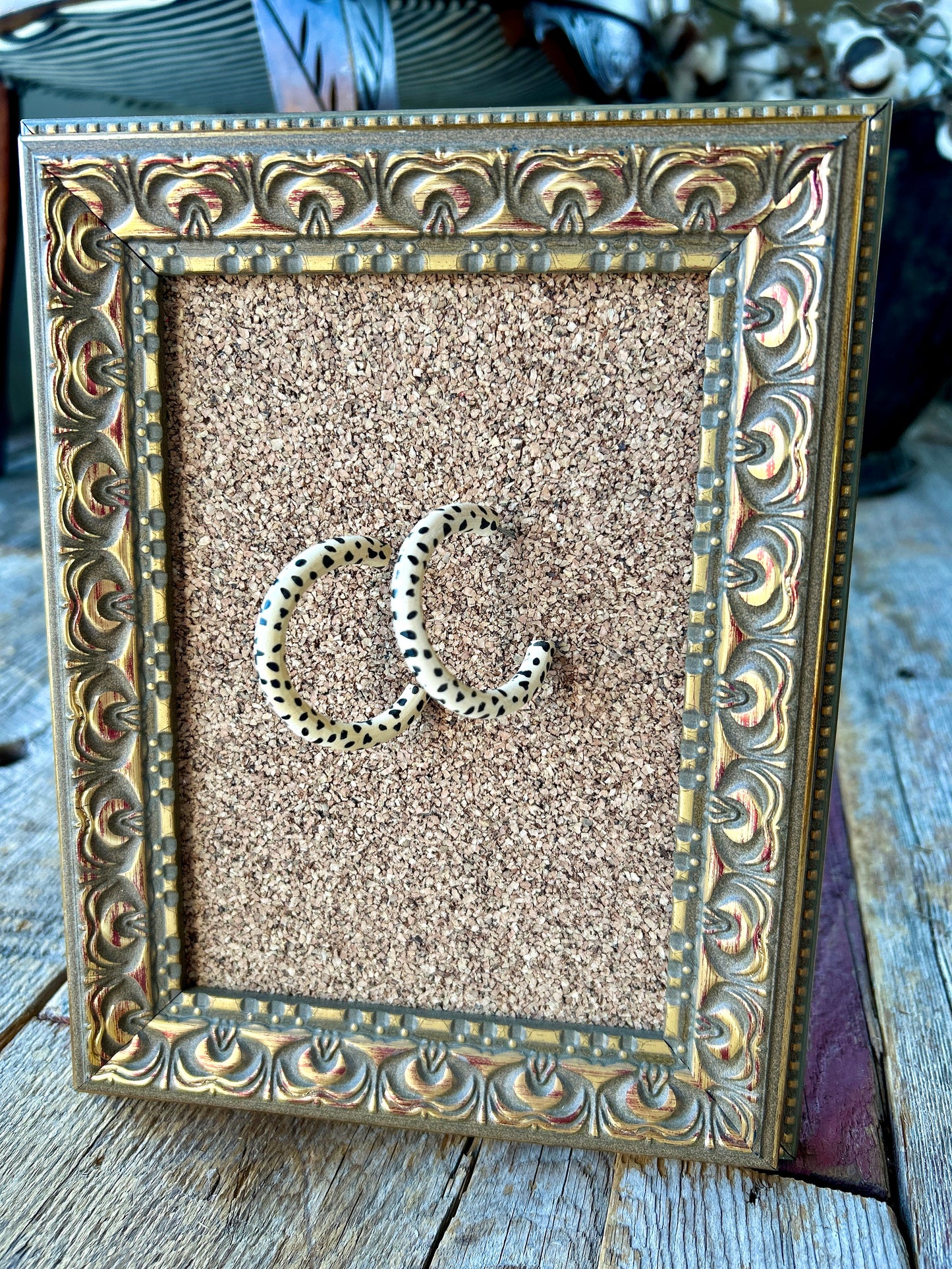 Cream and Black Spotted Hoops