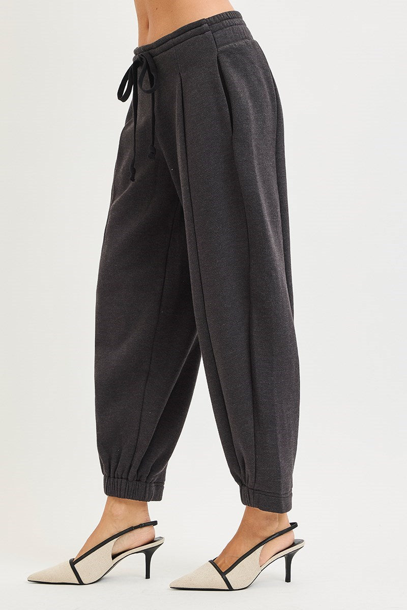 Relaxed Wide Leg Jogger