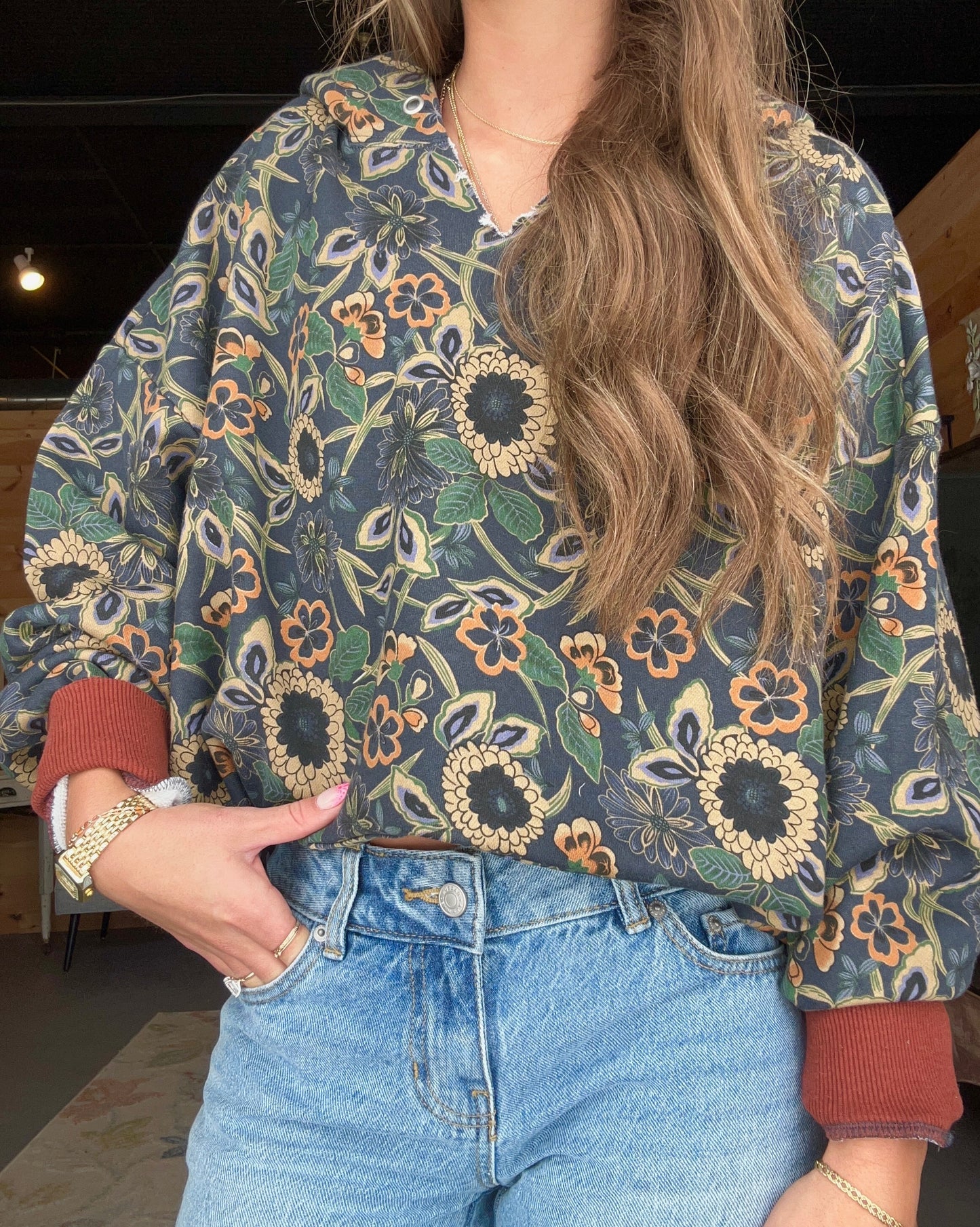 Navy & Tan Dahlias Sweatshirt