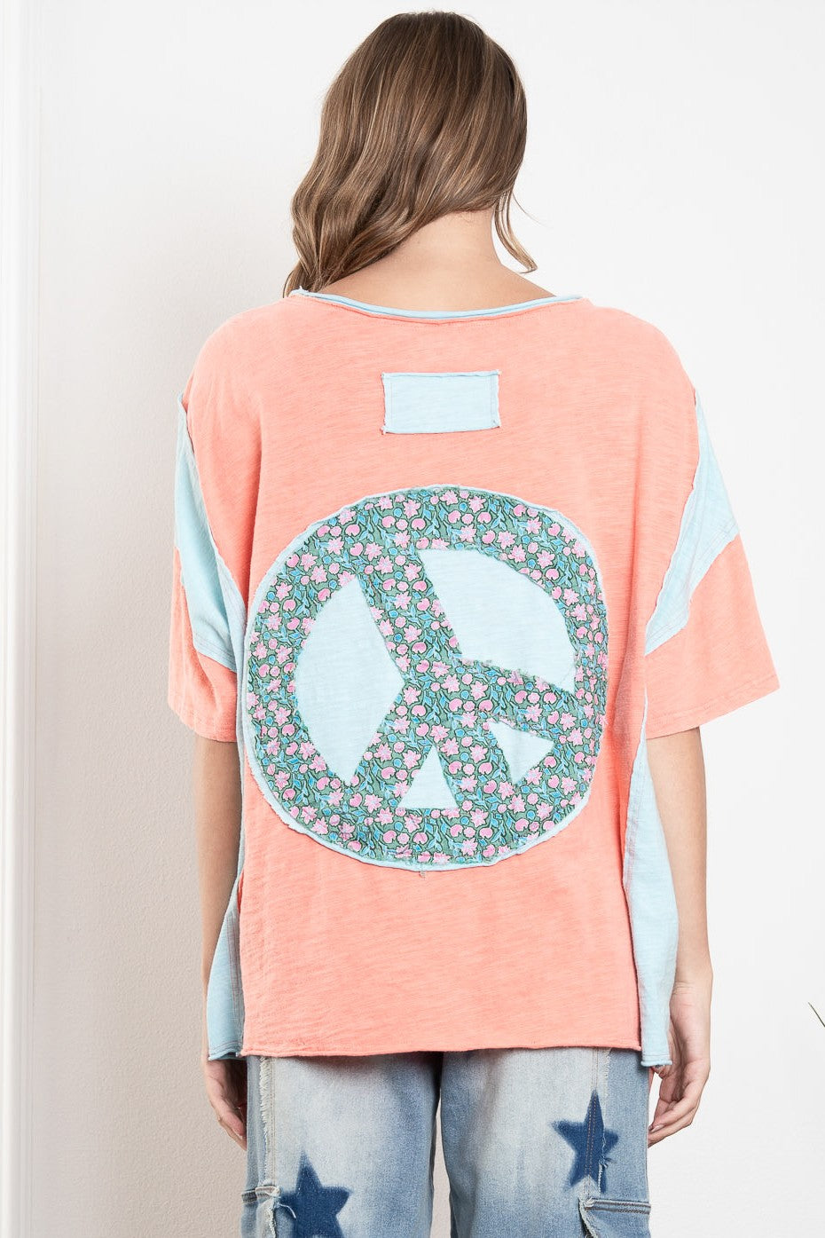 Wanderlust Peace Tee - Coral