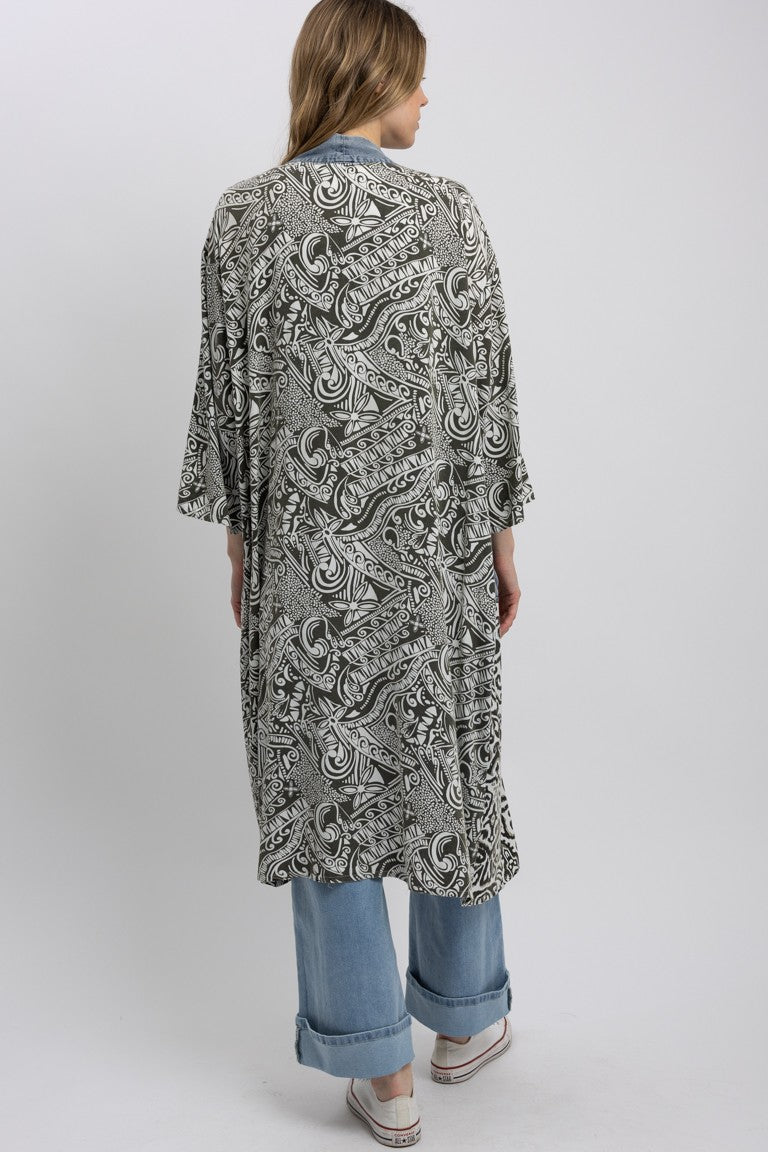 Black & White Patterned Shawl