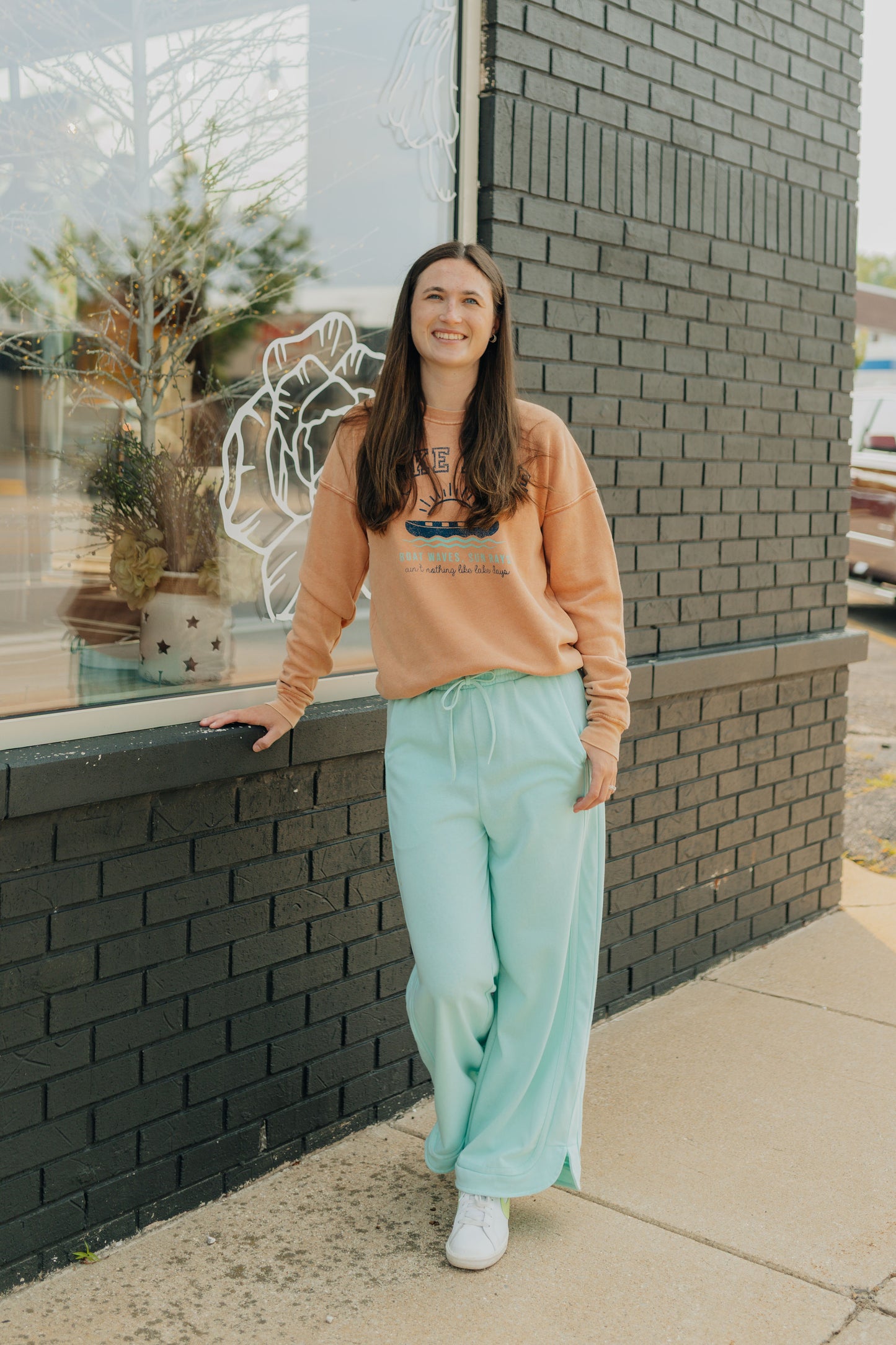 Lake Life Sweatshirt - Peach