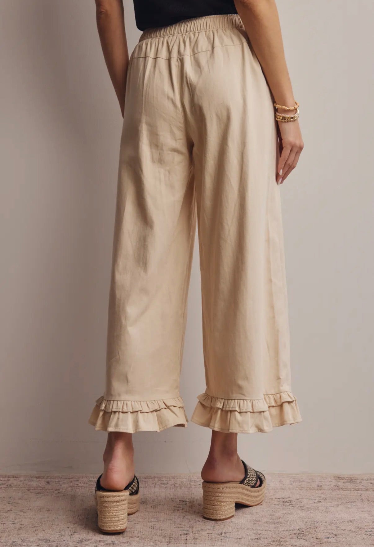 Ecru Ruffle Bottom Pant
