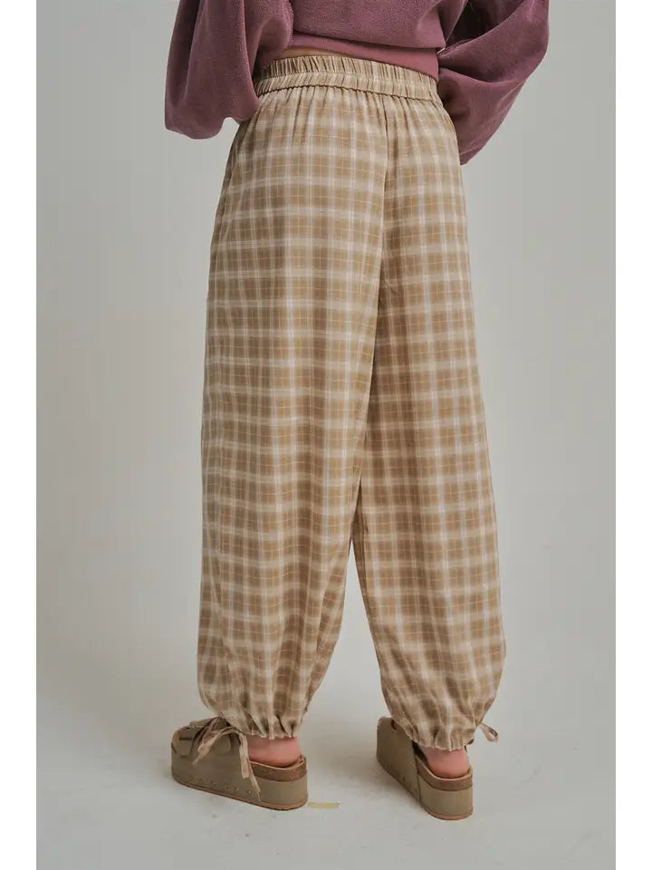Vanilla Chai Plaid Joggers