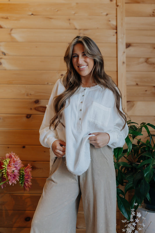 Rosie’s Half Button Longsleeve - White