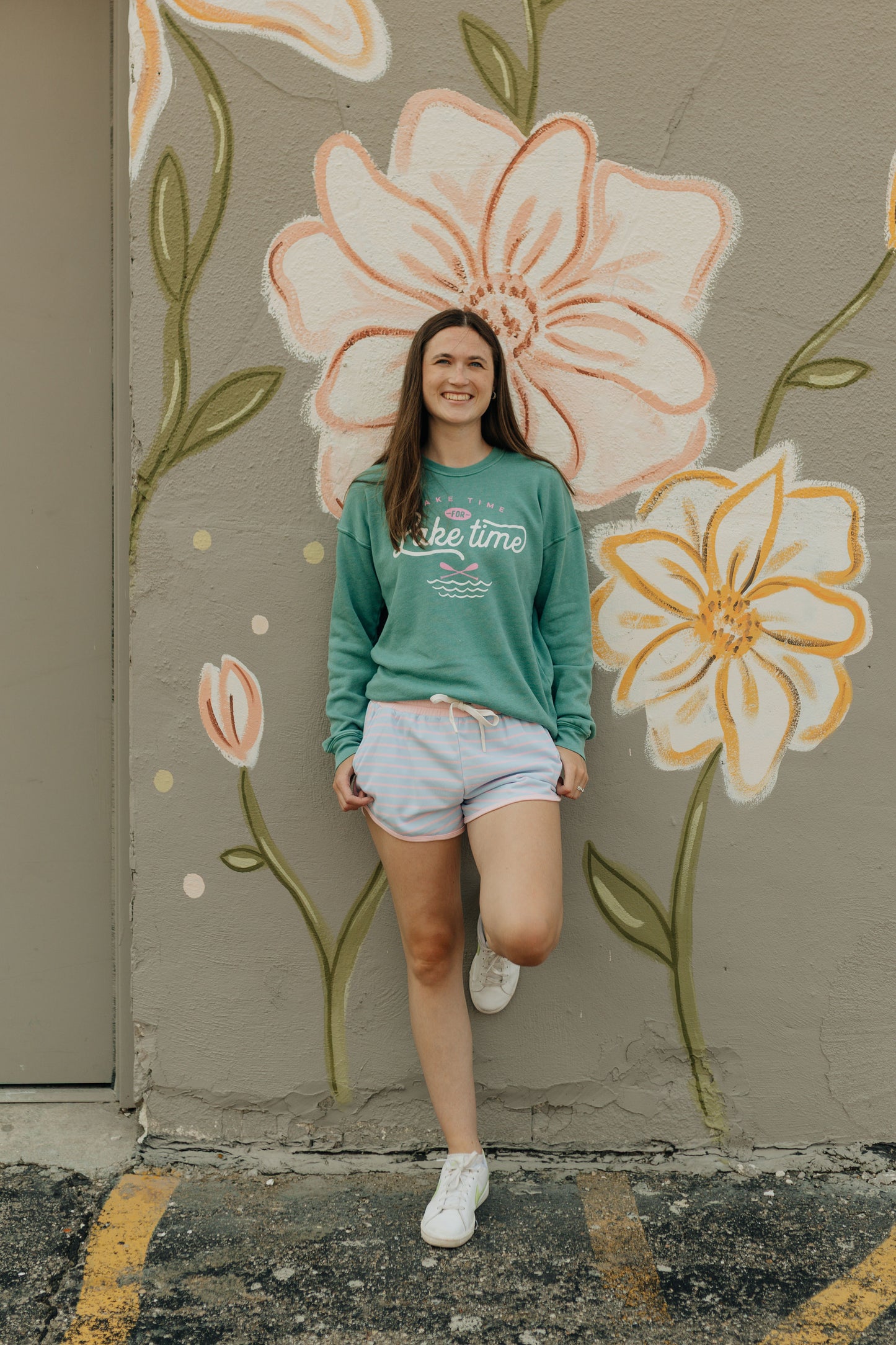 Lake Time Crewneck - Dusty Green