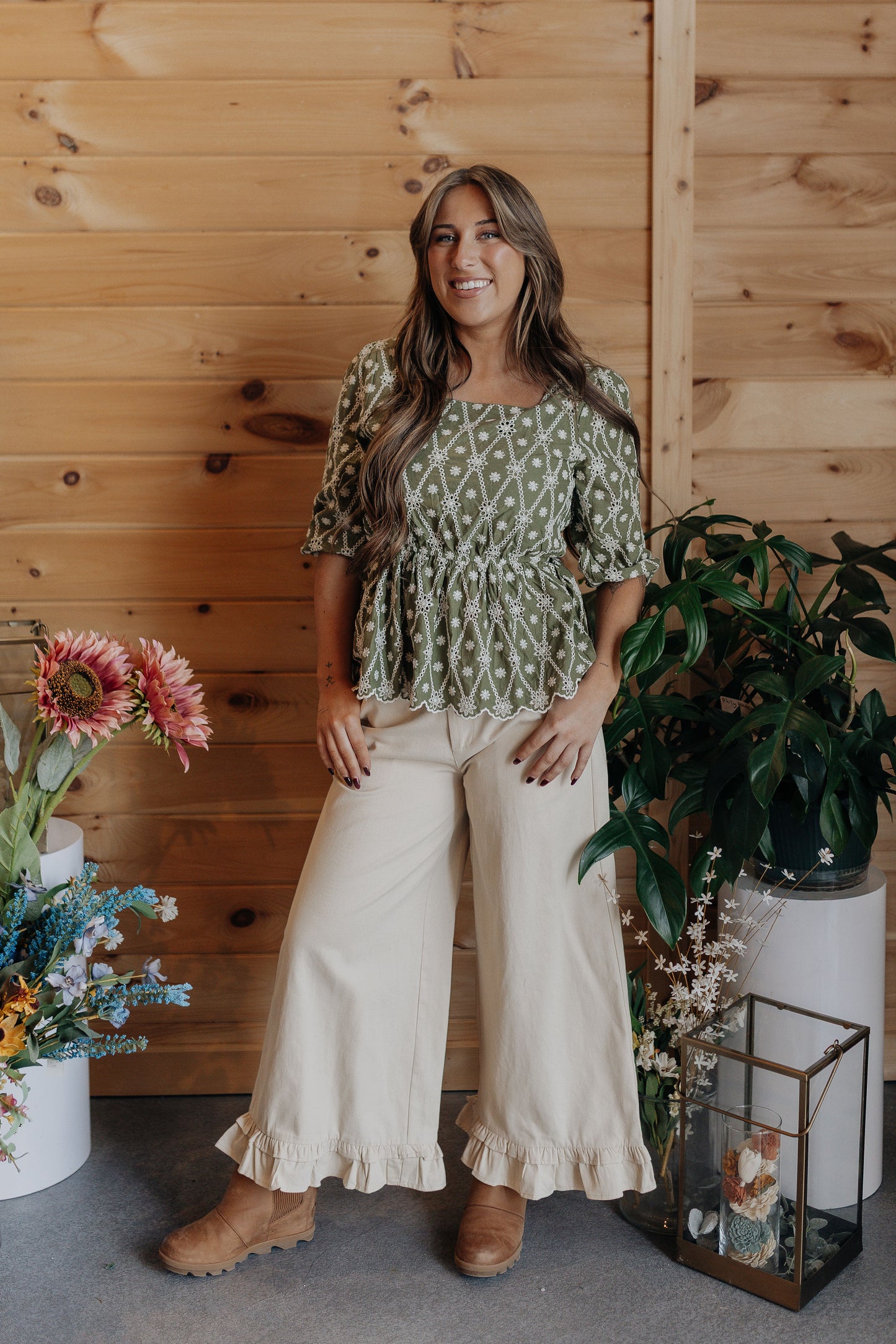 Ecru Ruffle Bottom Pant