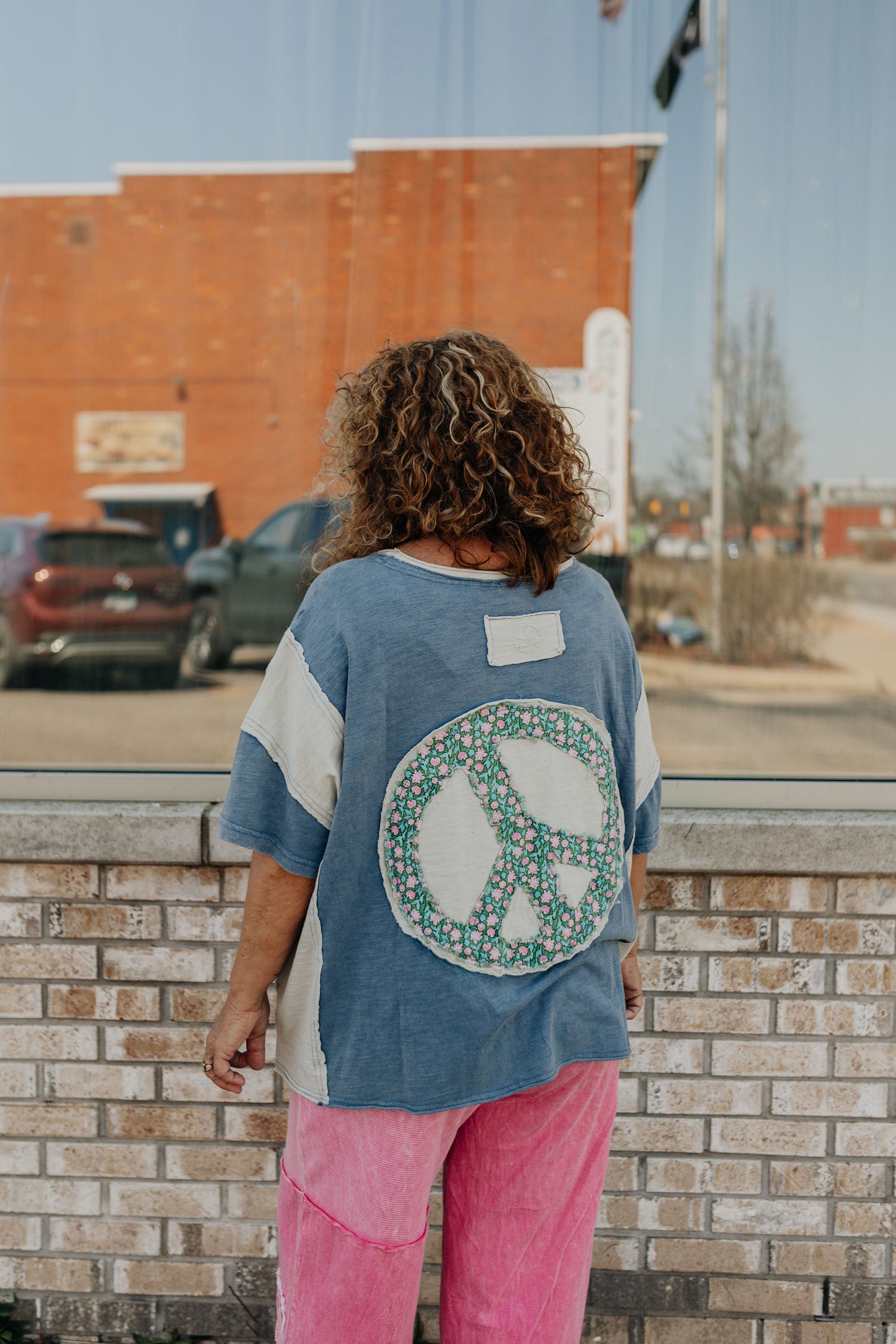 Wanderlust Peace Tee - Denim