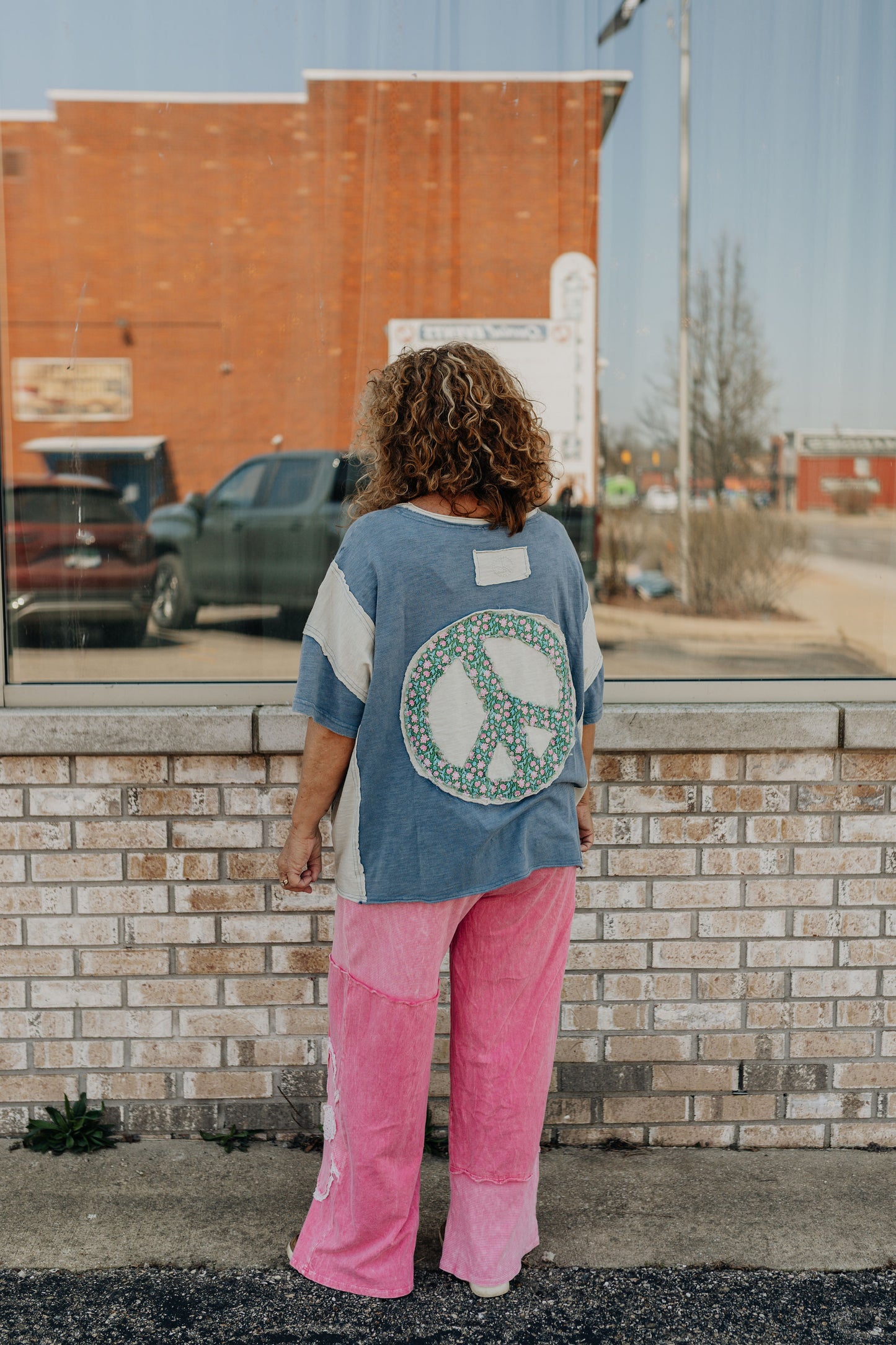 Wanderlust Peace Tee - Denim