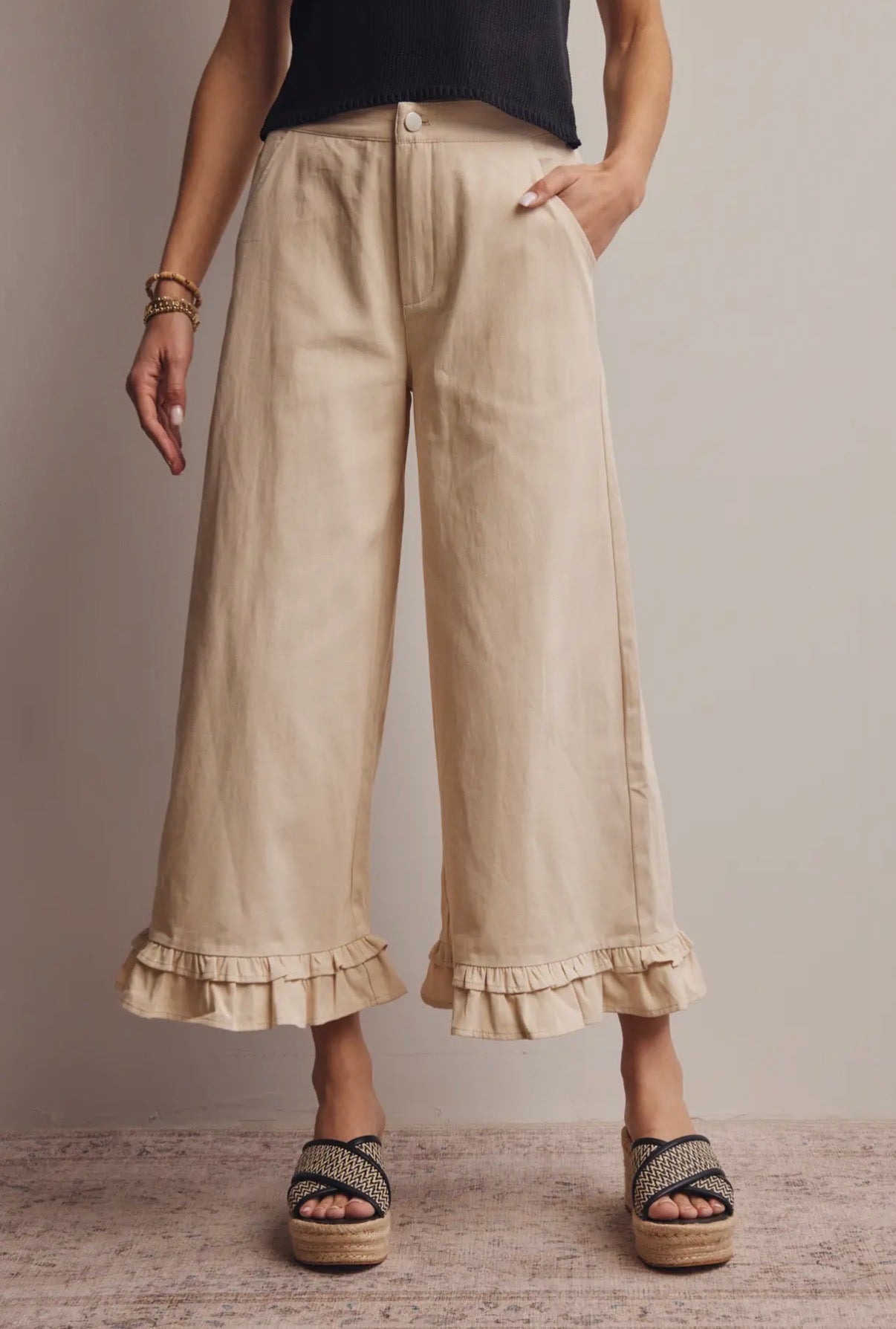 Ecru Ruffle Bottom Pant