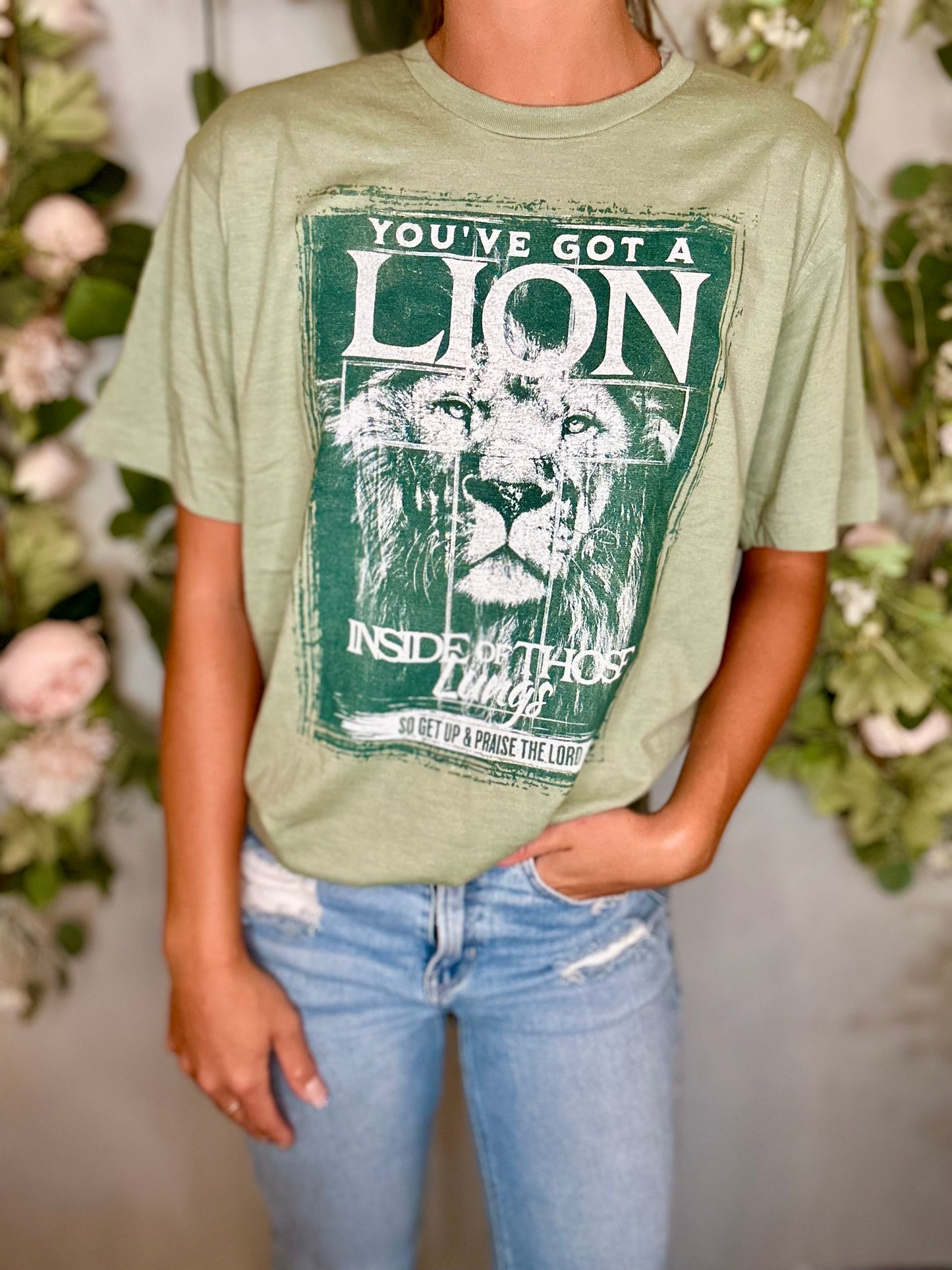 Lion Heather Sage Tee