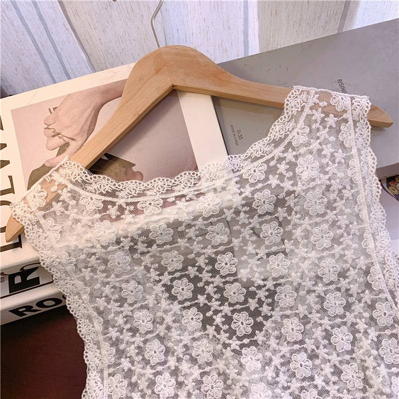 Embroidered Lace Short Sleeve Crop Top: Beige