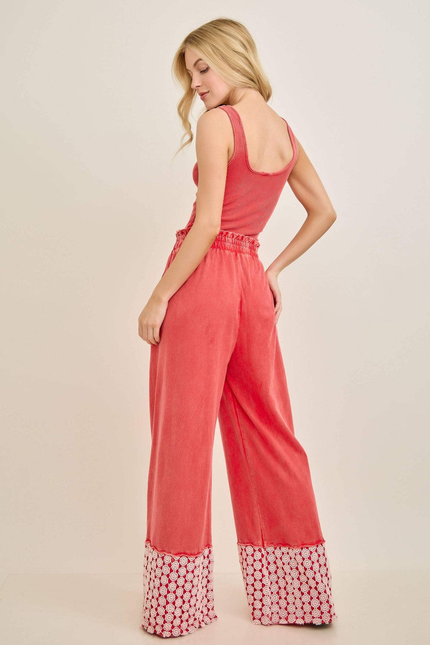 Mineral Washed Flower Daisy Trim Pant