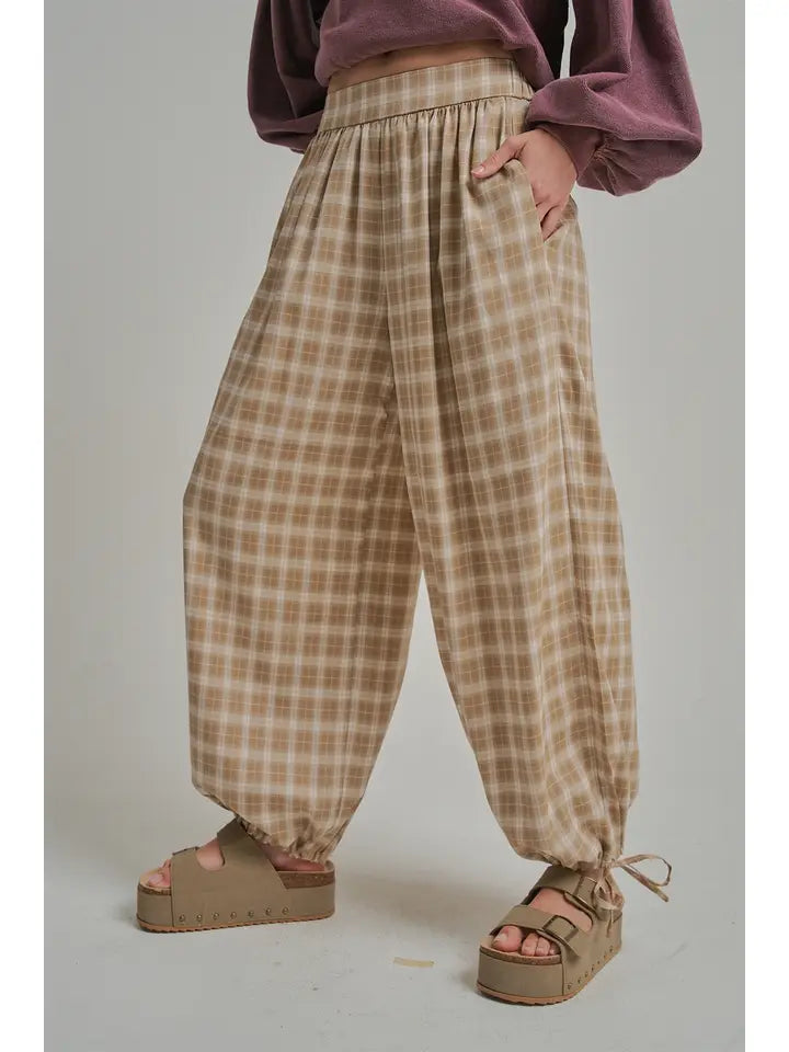 Vanilla Chai Plaid Joggers